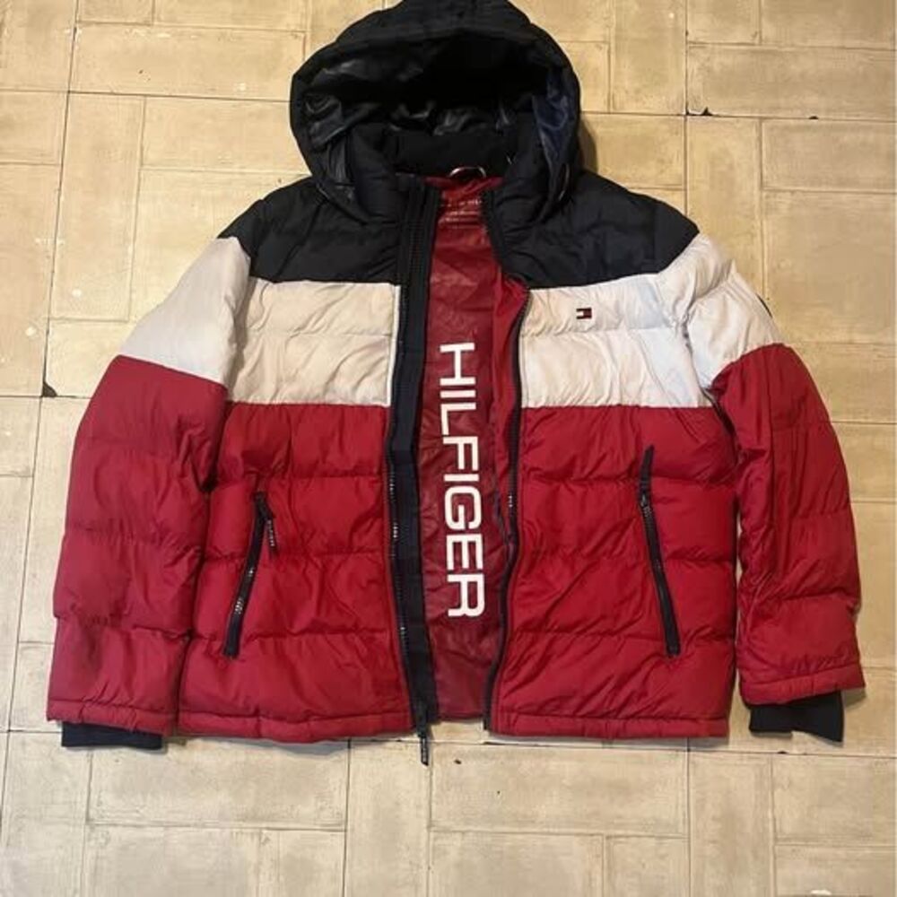 Tommy Hilfiger Men's Puffer Jacket branded "HILFIGER" interior lining size Large
